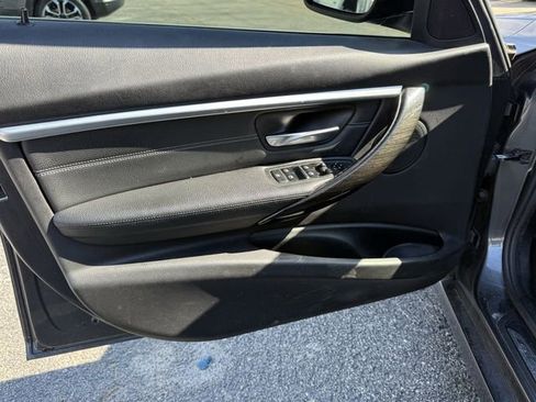 Used 2018 BMW 330i 330i w/ Convenience Package image 11