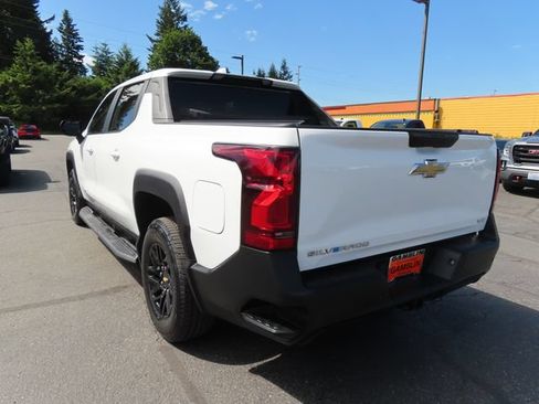 Used 2024 Chevrolet Silverado EV W/T AWD/4WD image 5