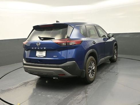 Used 2023 Nissan Rogue S AWD/4WD image 9