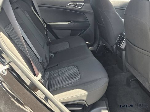 Certified 2025 Kia Sportage LX FWD image 15