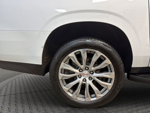 Used 2022 GMC Yukon XL Denali image 25