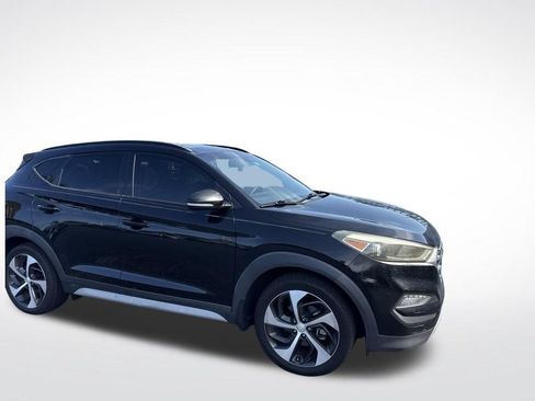 Used 2018 Hyundai Tucson Value FWD image 12