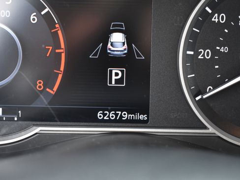 Used 2019 Nissan Kicks SR w/ Exterior Package image 31