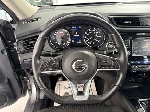 Used 2019 Nissan Rogue SV AWD/4WD image 25