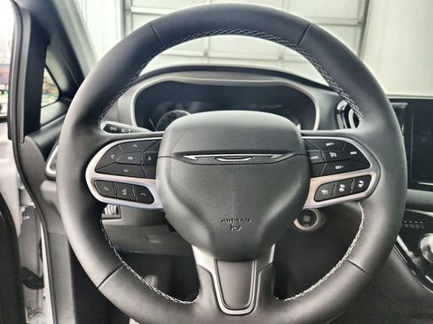 New 2027 Chrysler Pacifica LX FWD image 21