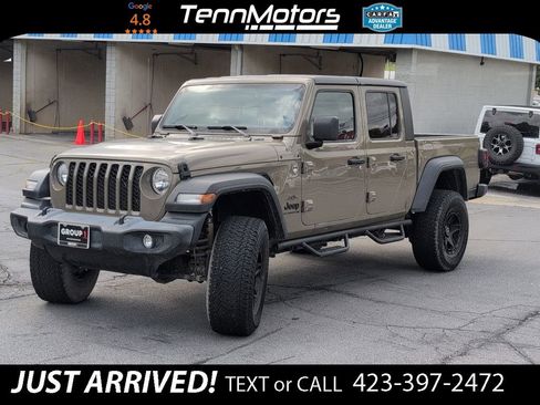 Used 2020 Jeep Gladiator Sport w/ Quick Order Package 24S AWD/4WD image 1