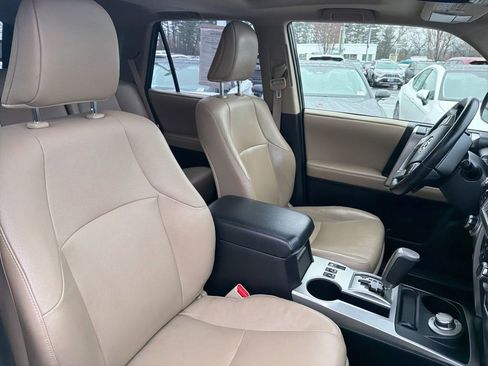 Used 2013 Toyota 4Runner Limited image 10