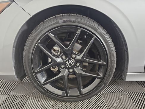 Used 2024 Honda Civic Sport image 11