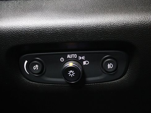 Used 2020 Chevrolet Traverse RS w/ LPO, Floor Liner Package FWD image 42