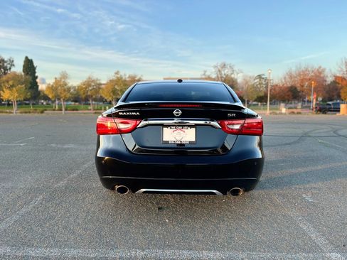 Used 2017 Nissan Maxima SR w/ Midnight Edition image 6