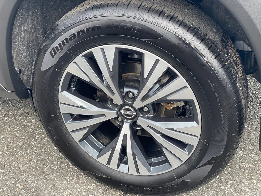 Certified 2023 Nissan Rogue SV AWD/4WD image 29