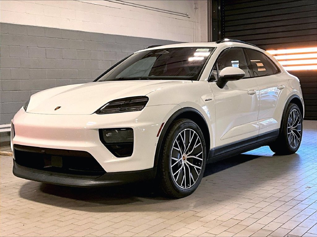 Used 2026 Porsche Macan 4 Electric AWD/4WD image 1
