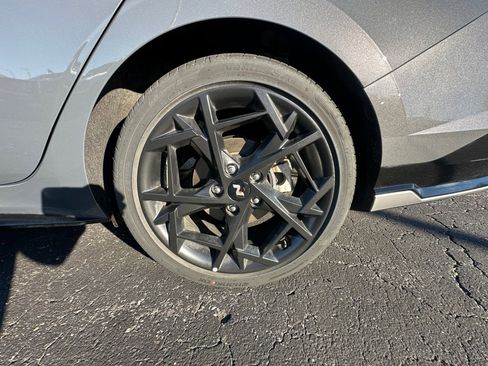 Certified 2025 Hyundai Elantra N Line image 22