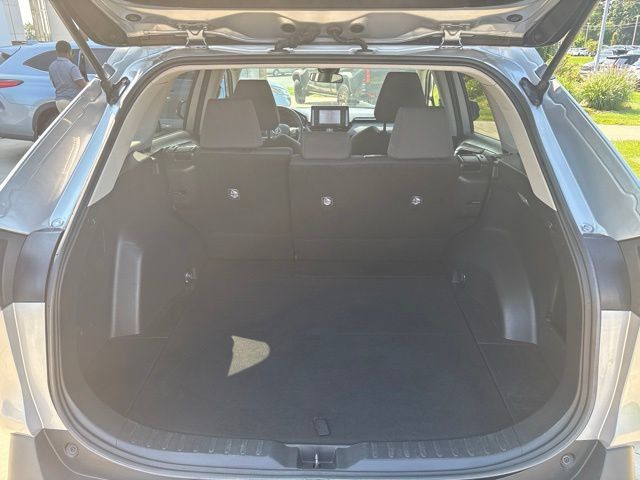 Used 2021 Toyota RAV4 XLE AWD/4WD image 26