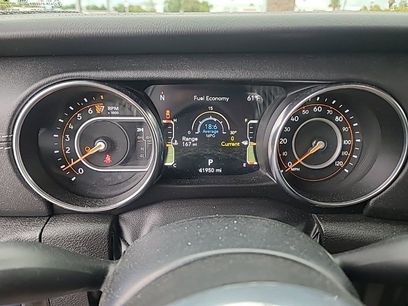 Used 2022 Jeep Gladiator Overland w/ Popular Equipment Package