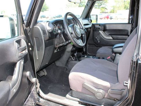 Used 2015 Jeep Wrangler Sport AWD/4WD image 6