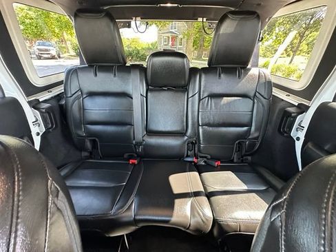 Used 2021 Jeep Wrangler Unlimited Sahara AWD/4WD image 30