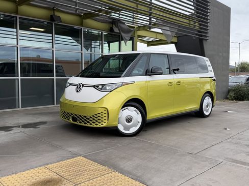 Used 2025 Volkswagen ID. Buzz 1st Edition image 1