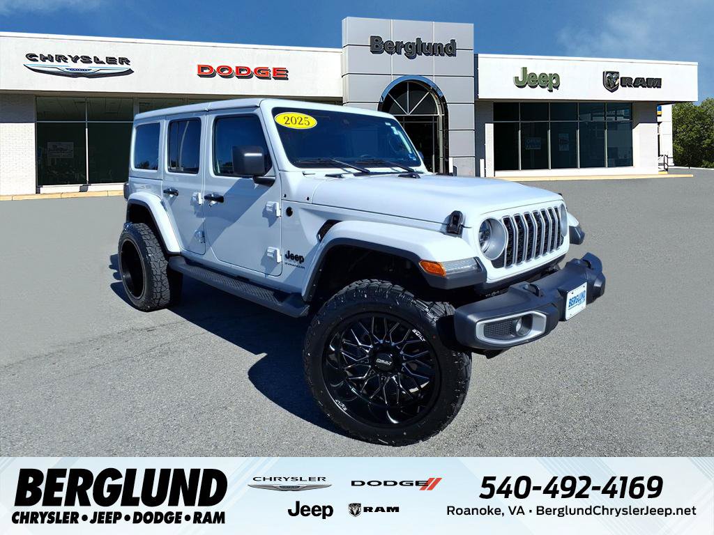 Used 2025 Jeep Wrangler Unlimited Sahara AWD/4WD image 1