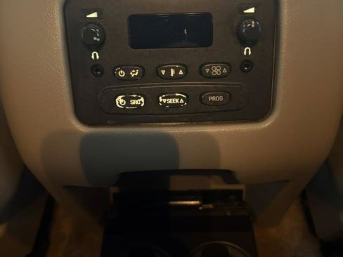 Used 2004 Chevrolet Tahoe Z71 w/ Z71 Preferred Equipment Group image 27