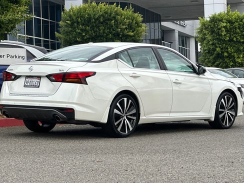 Used 2022 Nissan Altima 2.5 SR image 4