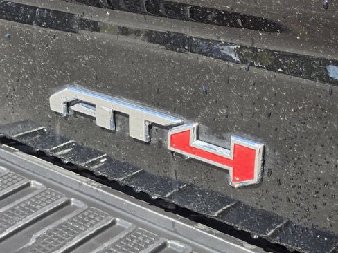 Used 2025 GMC Sierra 1500 AT4 w/ AT4 Premium Package AWD/4WD image 19