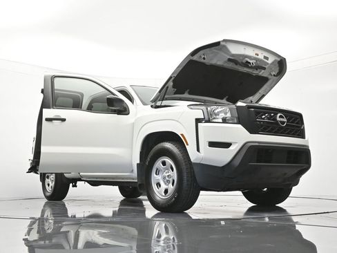 Used 2022 Nissan Frontier S RWD image 47