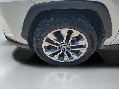 Used 2019 Toyota RAV4 Limited w/ Cold Weather Package FWD image 27