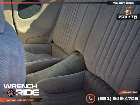 Used 1997 Pontiac Firebird Firebird w/ Opt Pkg image 27