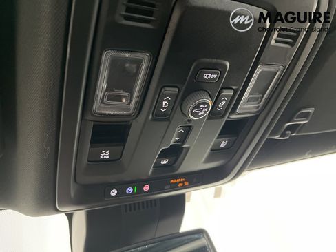 Used 2025 Chevrolet Suburban RST w/ RST Capability Package image 16