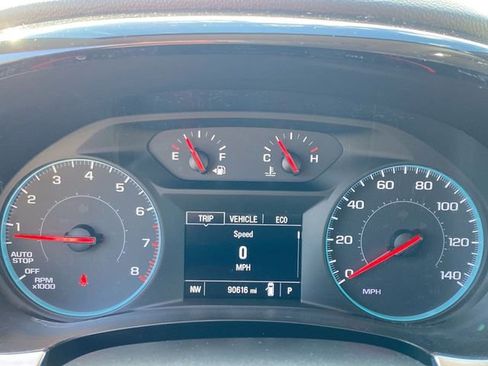 Used 2020 Chevrolet Traverse LS AWD/4WD image 11
