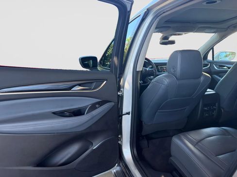 Used 2018 Buick Enclave Premium AWD/4WD image 14