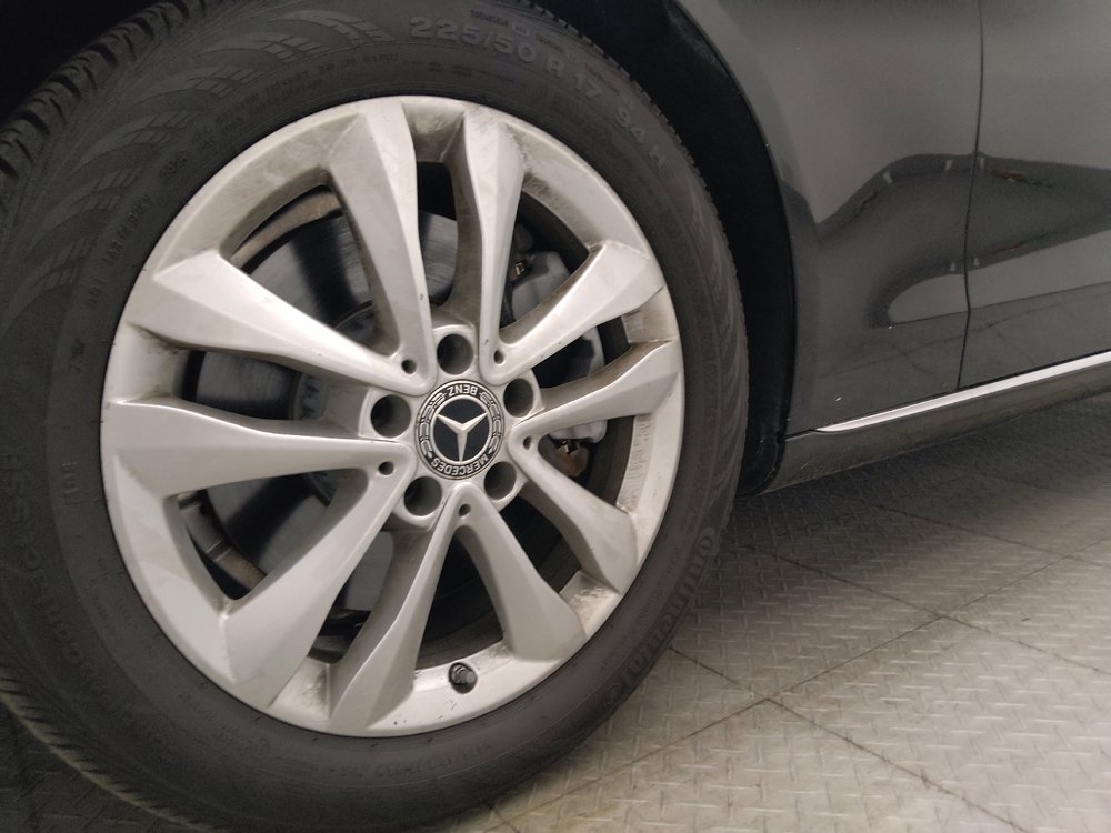 Used 2019 Mercedes-Benz C 300 Sedan image 31