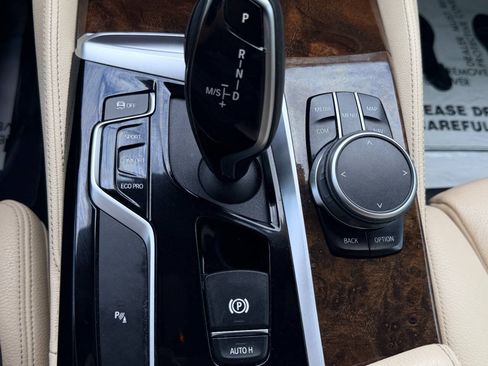 Used 2019 BMW 530i xDrive AWD/4WD image 43