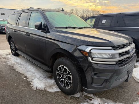 Used 2024 Ford Expedition Max XLT image 1