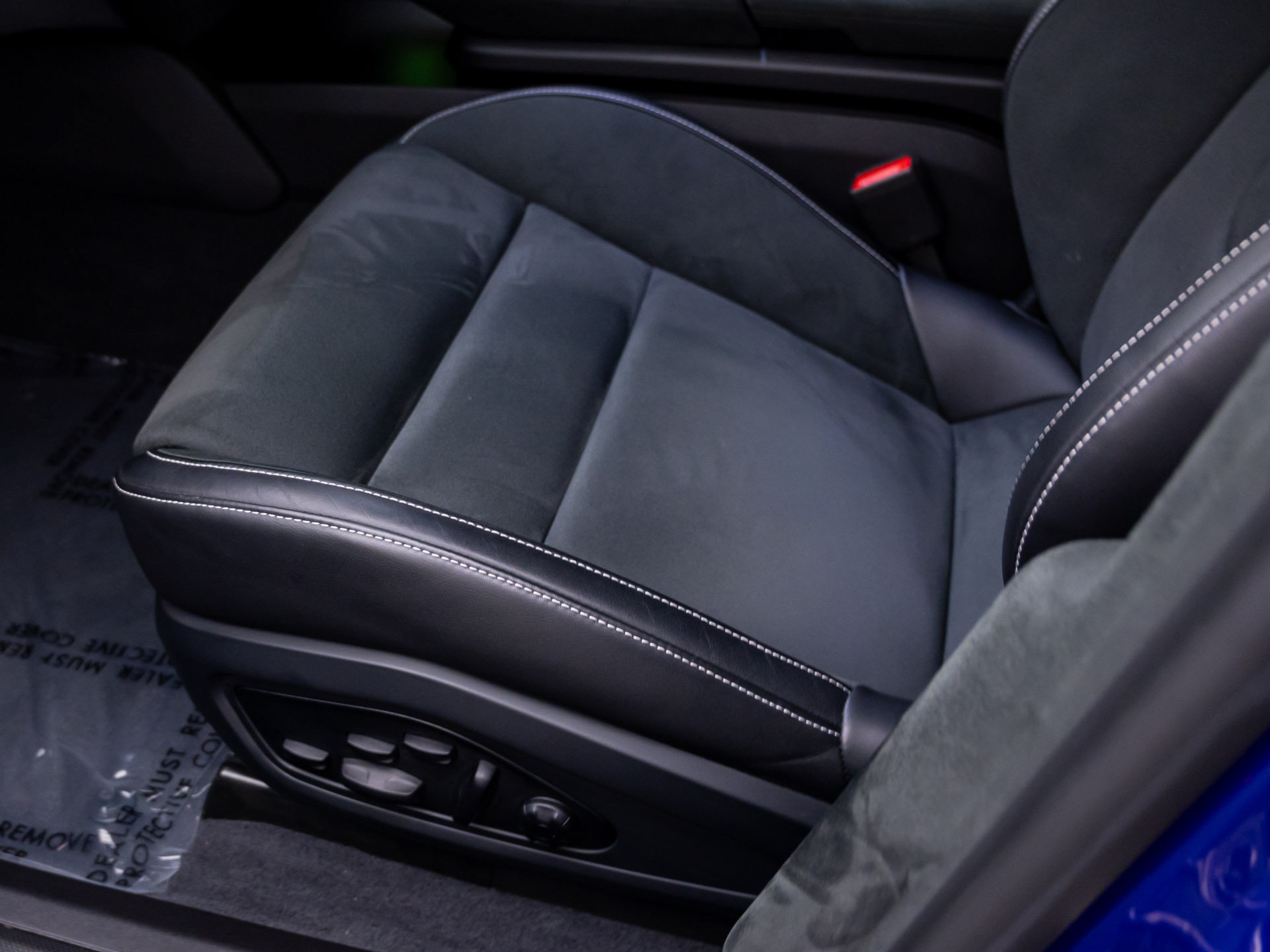 Certified 2025 Porsche Taycan Turbo GT AWD/4WD image 17
