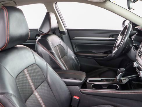 Used 2024 Nissan Altima 2.5 SR image 26