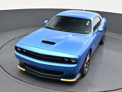 Used 2023 Dodge Challenger R/T w/ Plus Package image 20