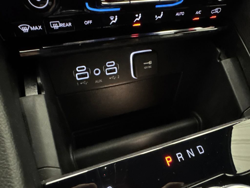 Used 2024 Jeep Grand Cherokee Limited AWD/4WD image 37