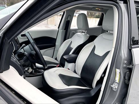 Used 2019 Jeep Compass Limited w/ Trailer Tow Group image 8