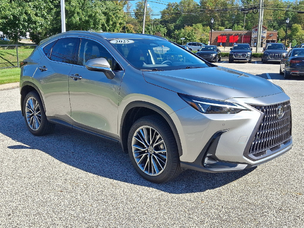 Used 2025 Lexus NX 350h AWD w/ Accessory Package (2T) image 3