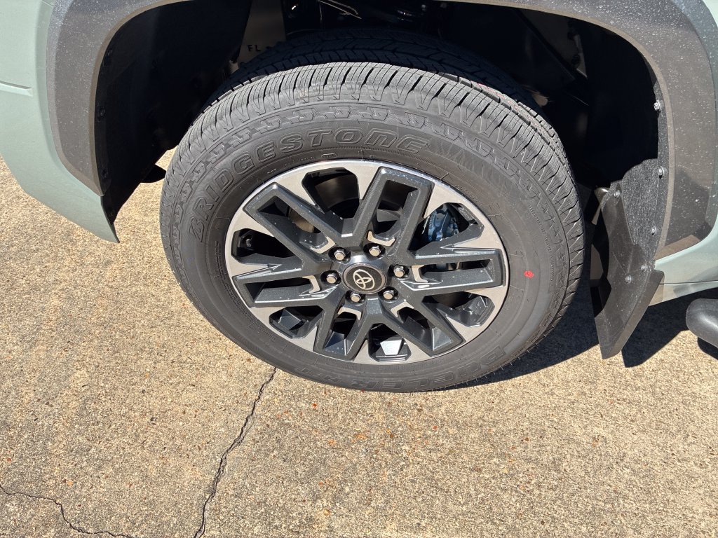 New 2026 Toyota Tundra Limited RWD image 31