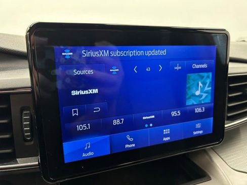 Used 2023 Ford Explorer XLT w/ Equipment Group 202A image 36