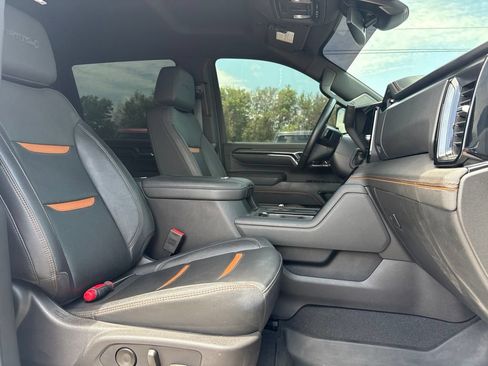 Used 2024 GMC Sierra 2500 AT4 w/ AT4 Preferred Package AWD/4WD image 48
