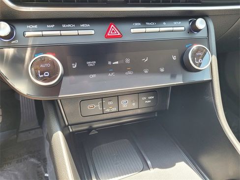 New 2025 Hyundai Sonata SEL image 10