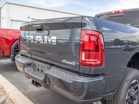 Used 2026 RAM 2500 Laramie AWD/4WD image 3