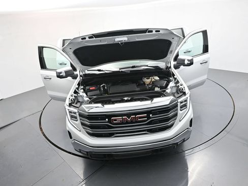 Used 2025 GMC Sierra 1500 SLT AWD/4WD image 33