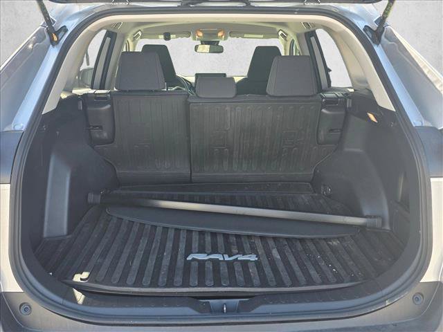 Used 2019 Toyota RAV4 LE w/ All Weather Liner Package AWD/4WD image 7