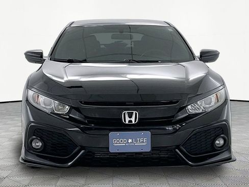 Used 2018 Honda Civic Sport image 2