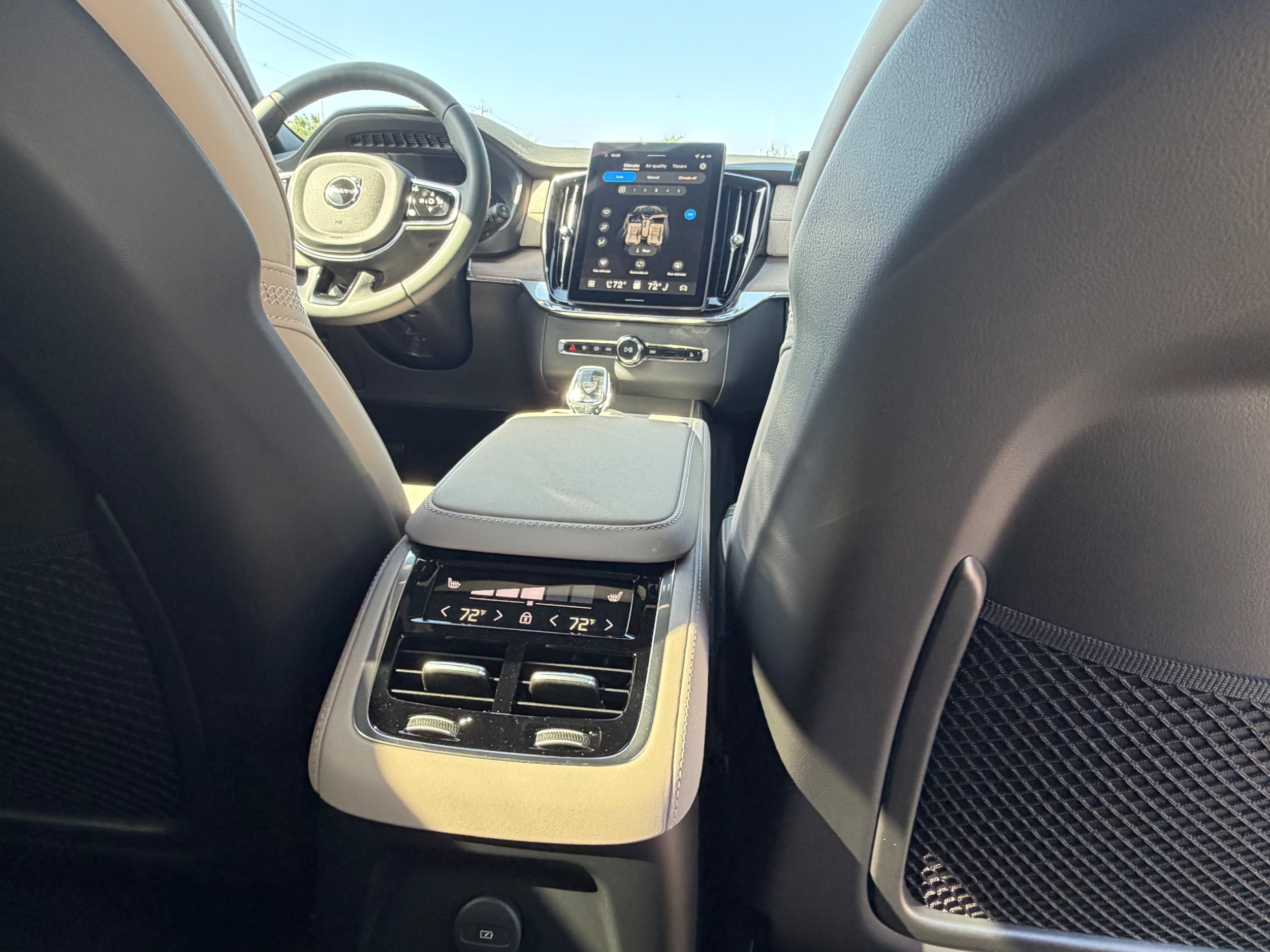 New 2026 Volvo XC90 T8 Plus w/ Protection Package AWD/4WD image 12